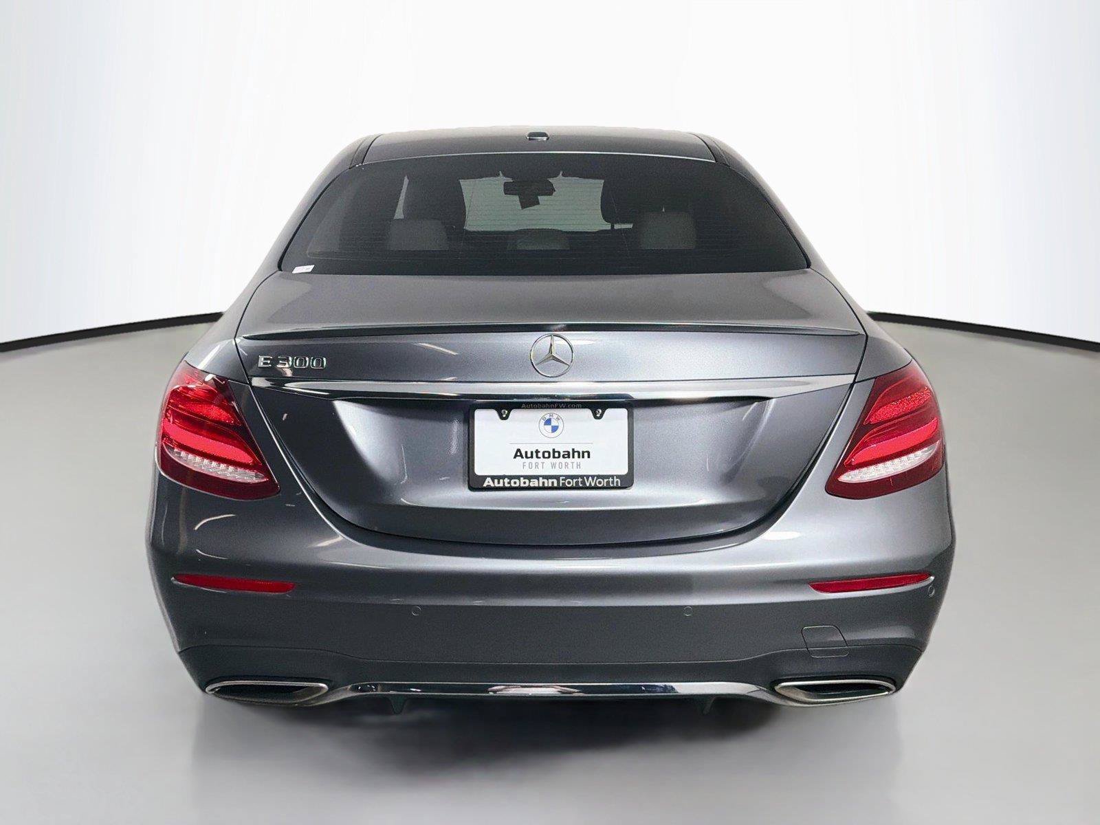 Used 2018 Mercedes-Benz E 300 image 6