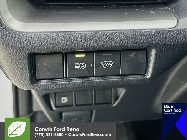 Used 2025 Toyota Prius LE image 11