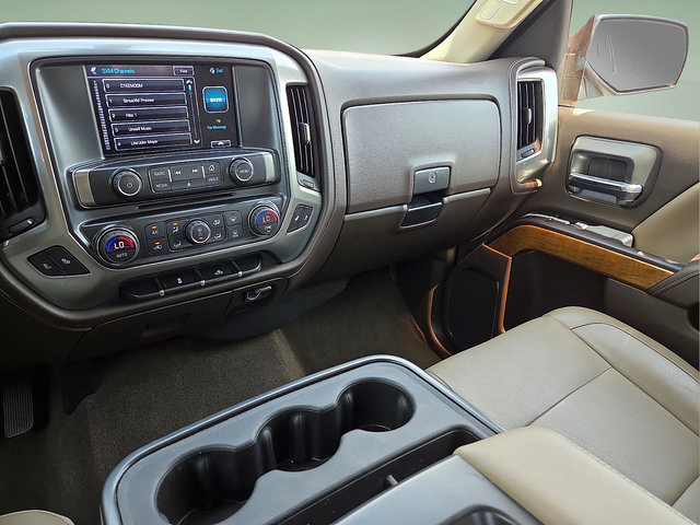 Used 2017 Chevrolet Silverado 1500 LTZ AWD/4WD image 15