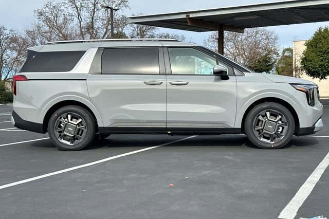New 2026 Kia Carnival EX FWD image 3