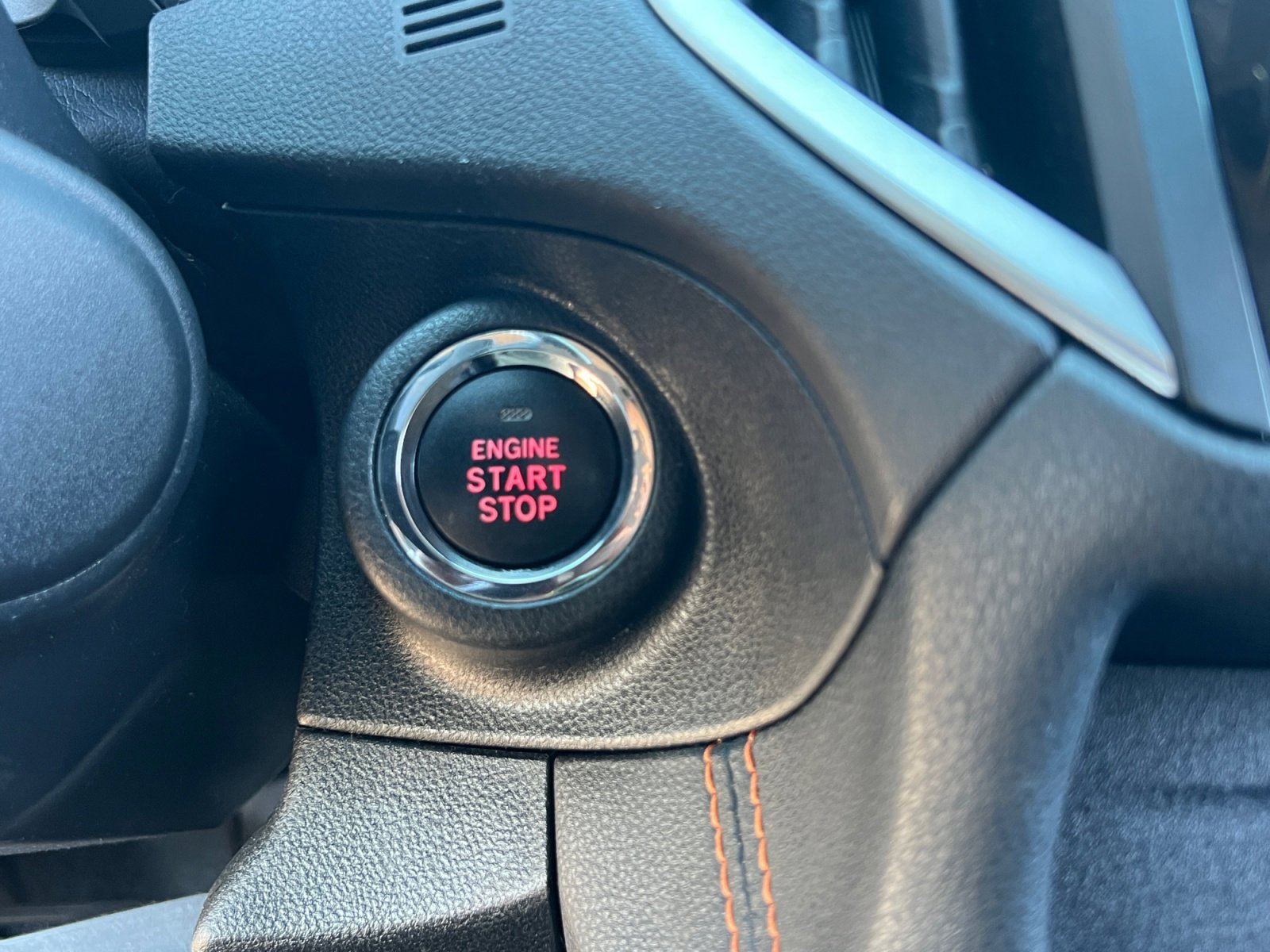 Used 2020 Subaru Crosstrek 2.0i Limited w/ Moonroof Package w/Navigation image 30