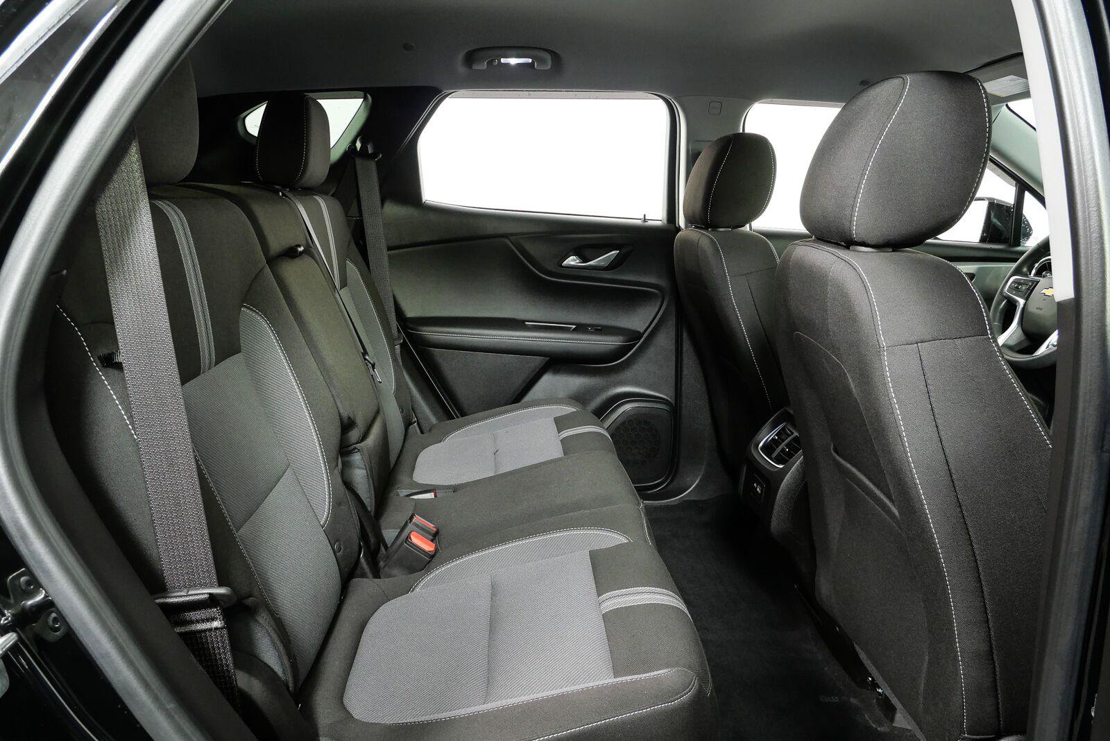 Certified 2024 Chevrolet Blazer LT w/ Convenience Package FWD image 20