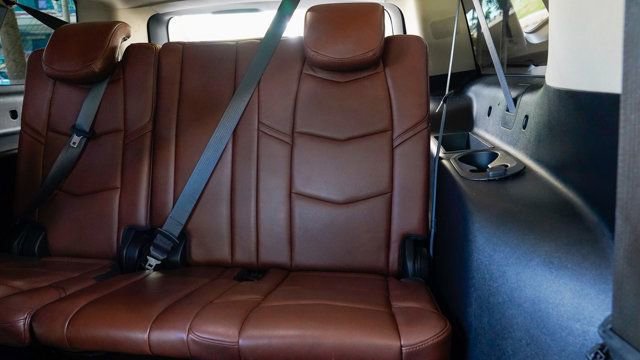 Used 2019 Cadillac Escalade ESV Premium Luxury image 71