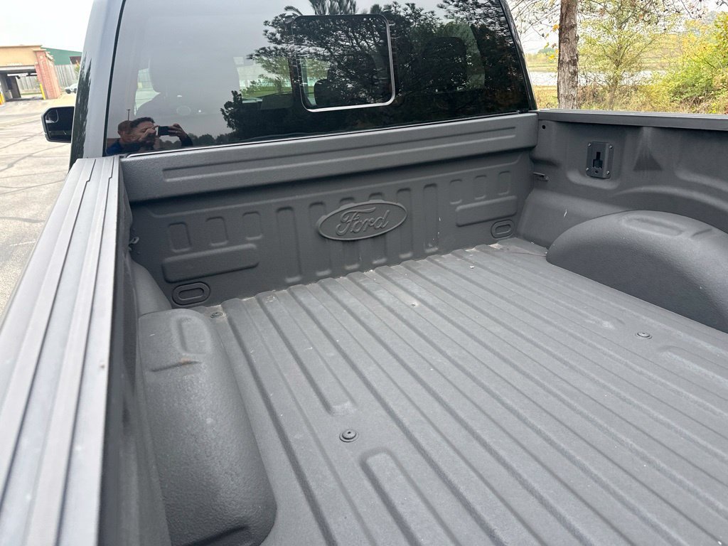 Used 2019 Ford F150 XLT w/ Equipment Group 302A Luxury AWD/4WD image 9