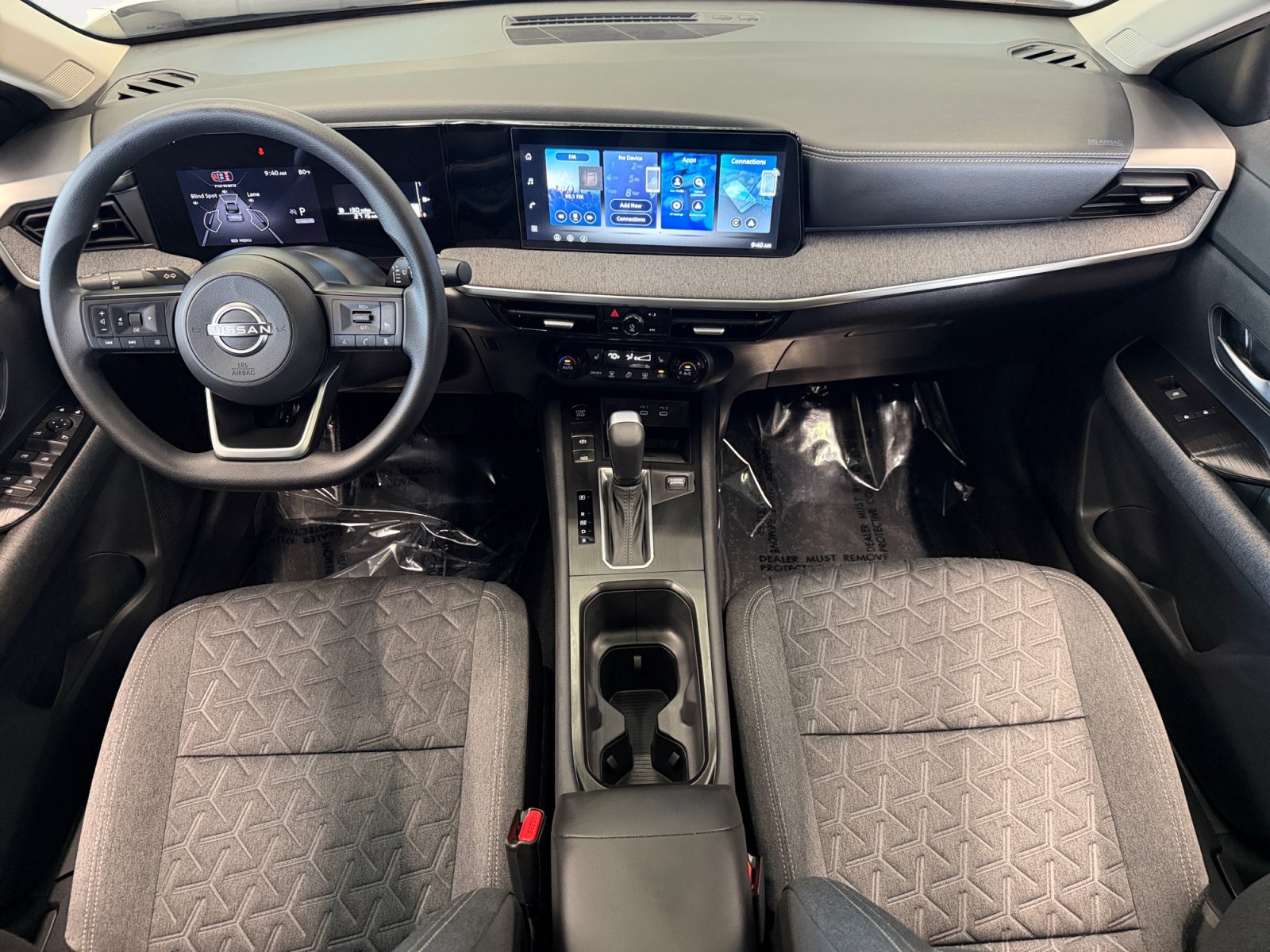 Used 2026 Nissan Kicks SV w/ SV Premium Package FWD image 3