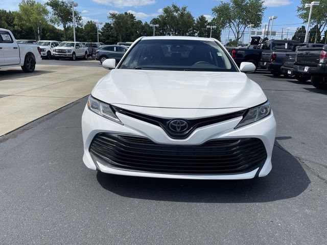 Used 2018 Toyota Camry LE w/ Convenience Package FWD image 2
