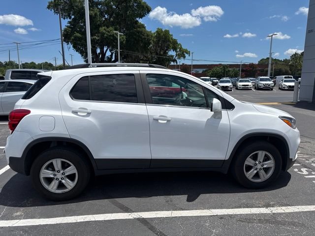 Used 2020 Chevrolet Trax LT AWD/4WD image 9
