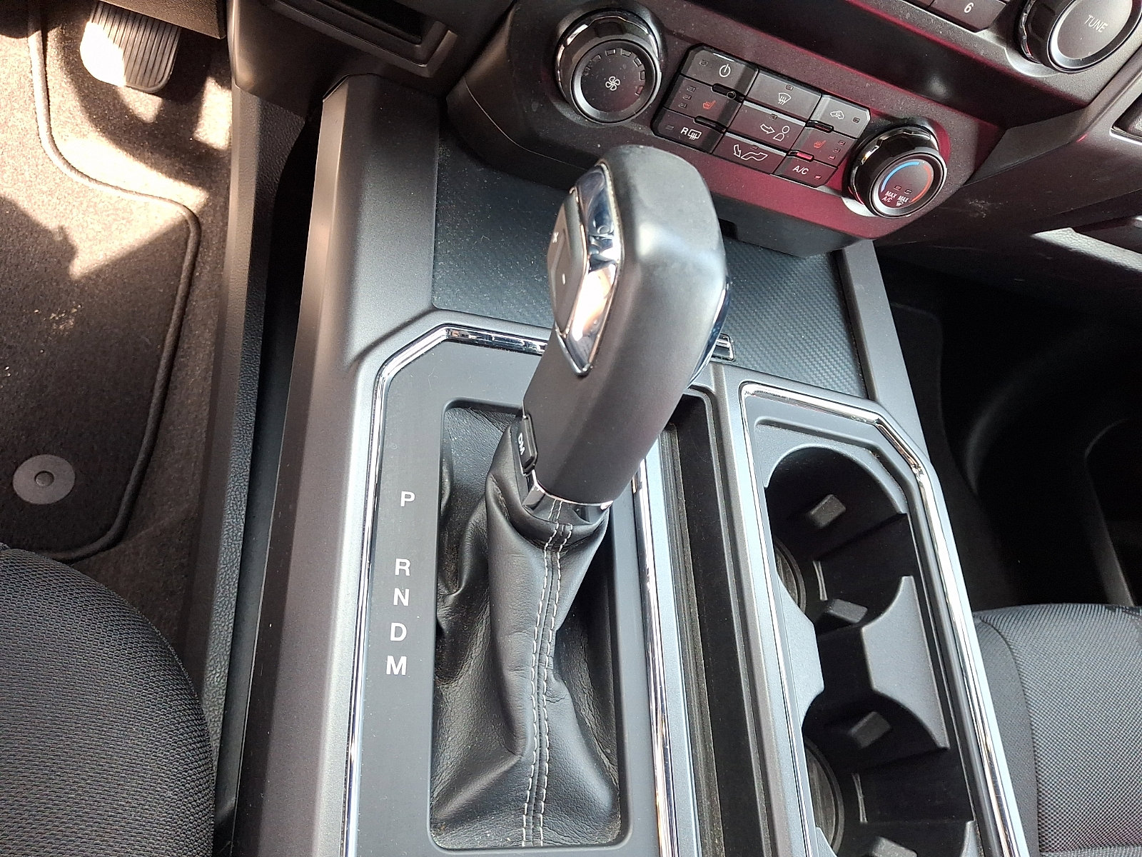 Certified 2020 Ford F150 XLT w/ Equipment Group 302A Luxury image 19