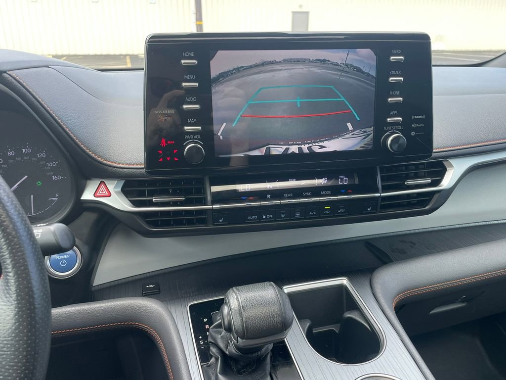 Used 2022 Toyota Sienna XSE image 16