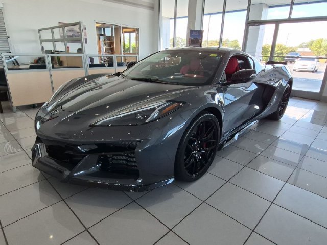New 2027 Chevrolet Corvette Z06 w/ Stealth Interior Trim Package RWD image 7