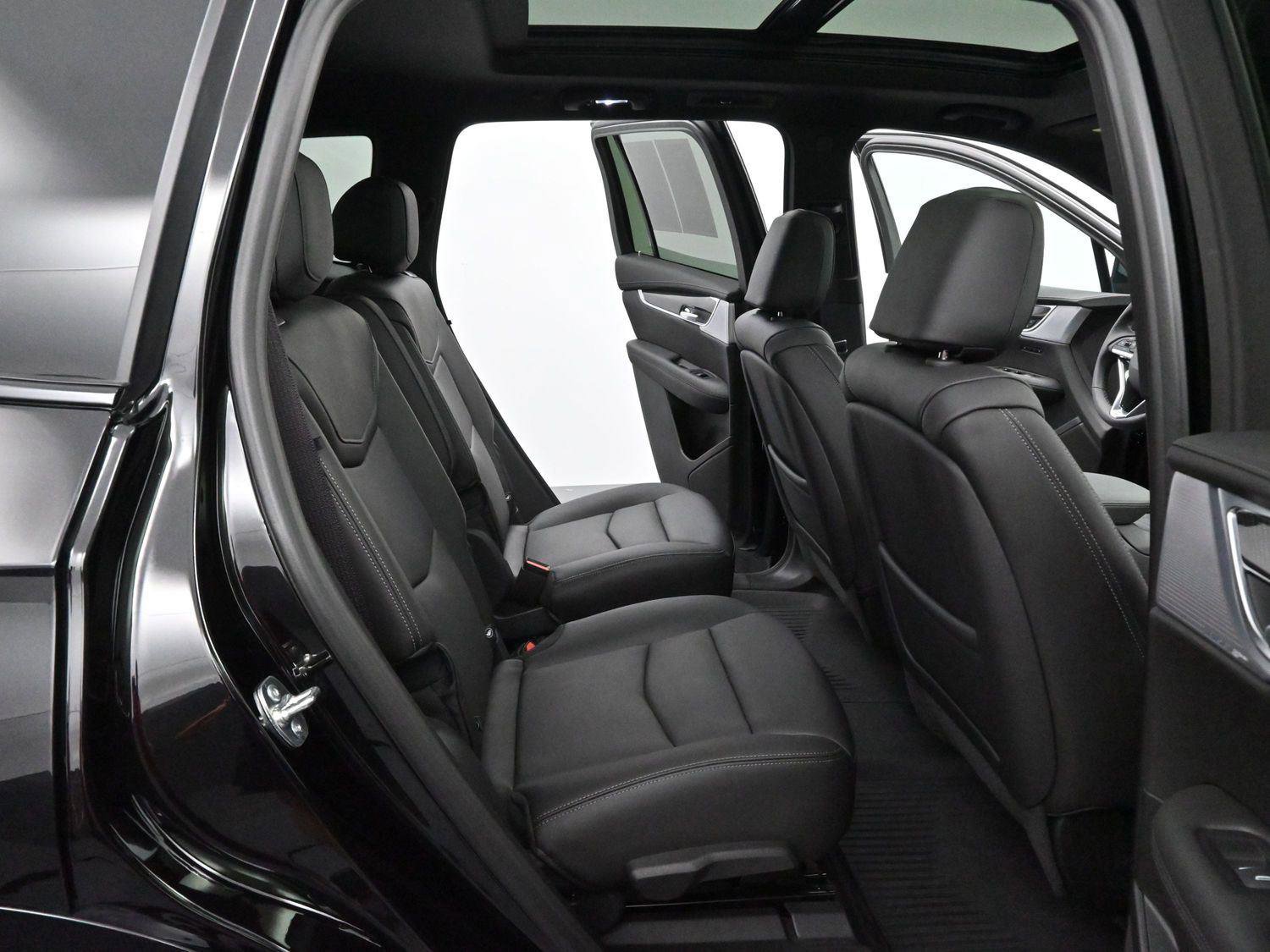 Certified 2025 Cadillac XT6 Sport w/ LPO, Floor Liner Package image 37