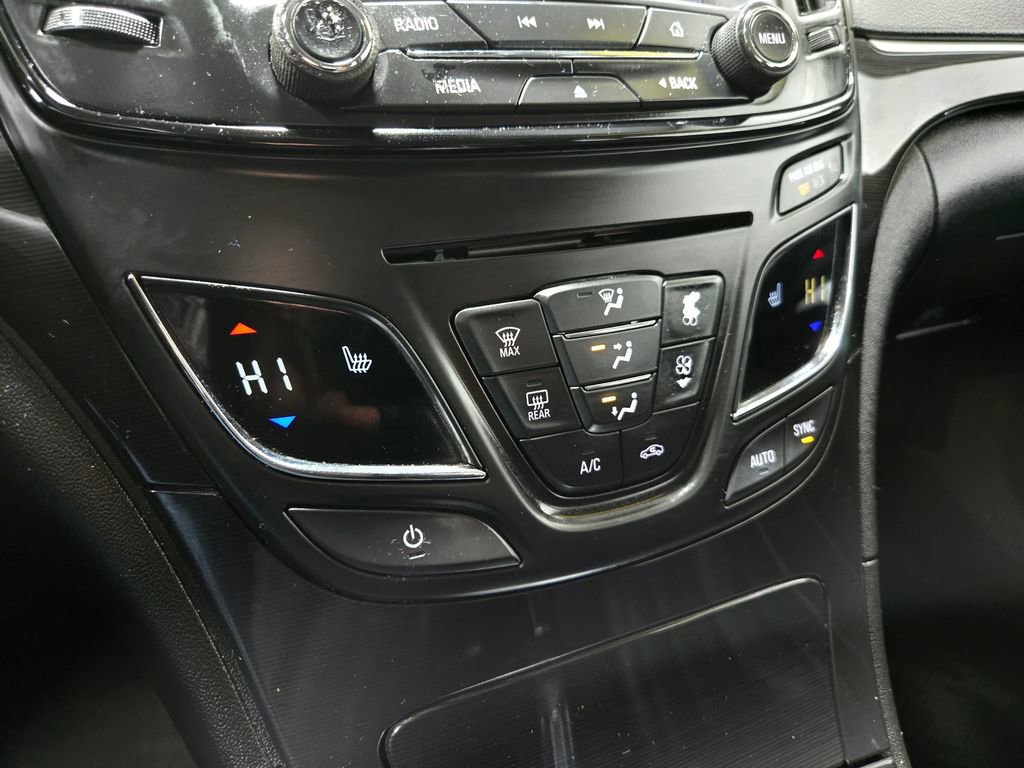 Used 2016 Buick Regal Premium image 25