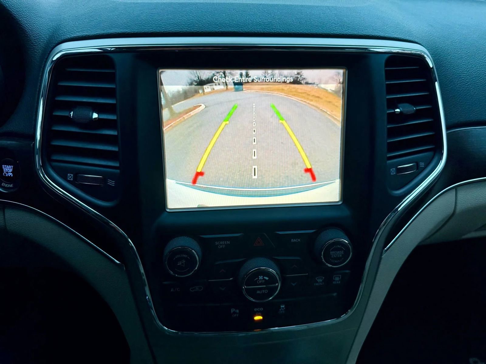 Used 2014 Jeep Grand Cherokee Limited image 11