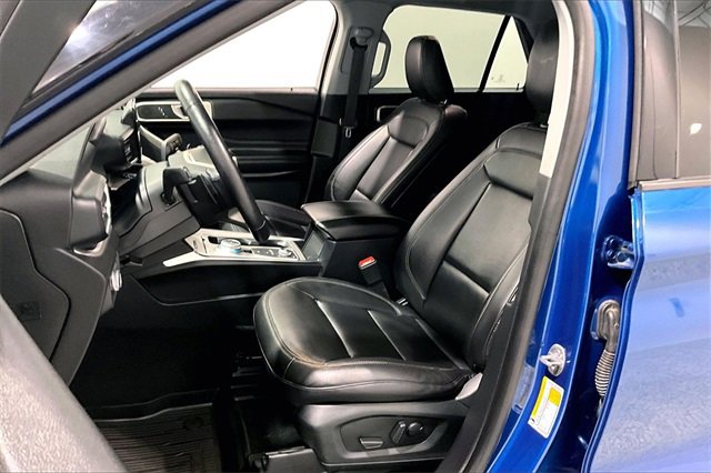 Used 2020 Ford Explorer XLT w/ Equipment Group 202A image 21