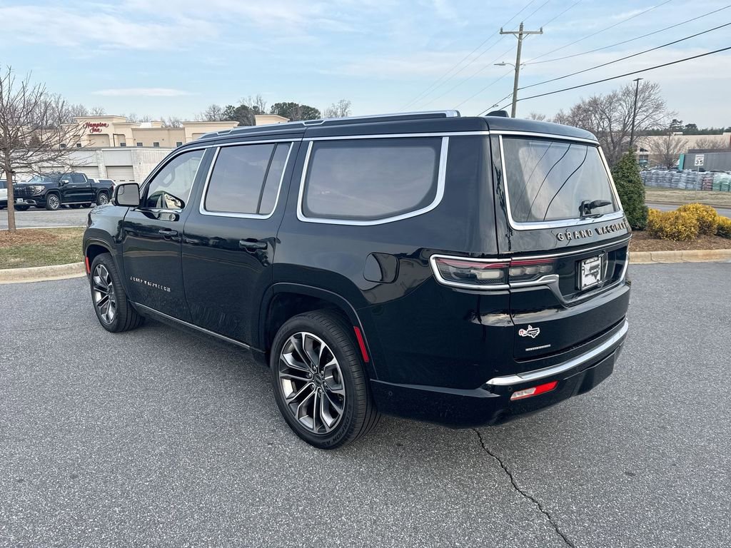 Used 2022 Jeep Grand Wagoneer Series III w/ Rear Seat Video Group 1 image 5