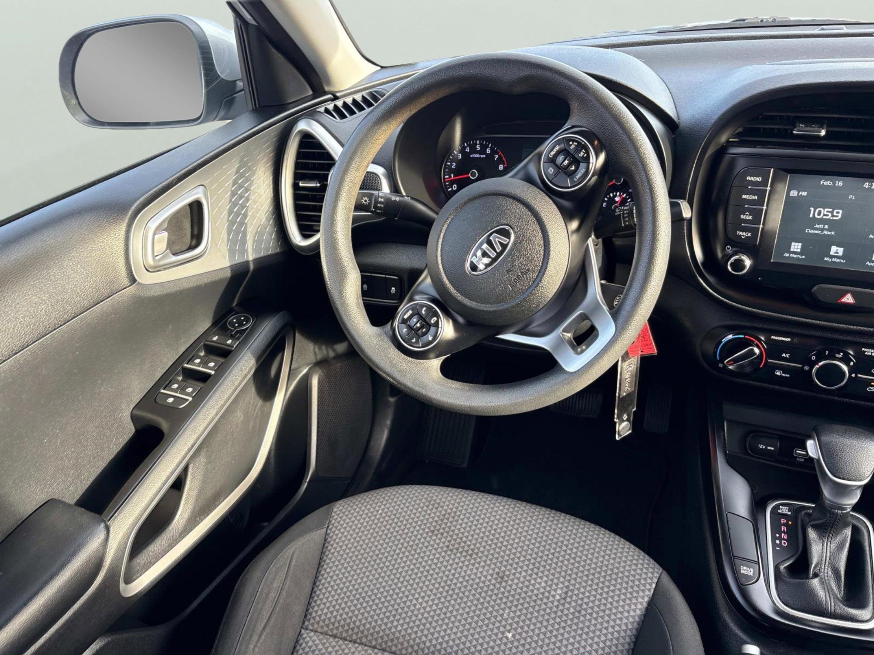 Used 2020 Kia Soul LX image 13