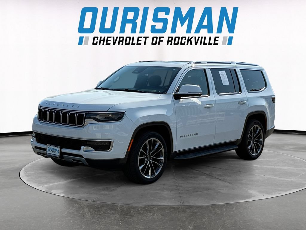 Used 2022 Jeep Wagoneer Series II w/ Premium Group I AWD/4WD image 2