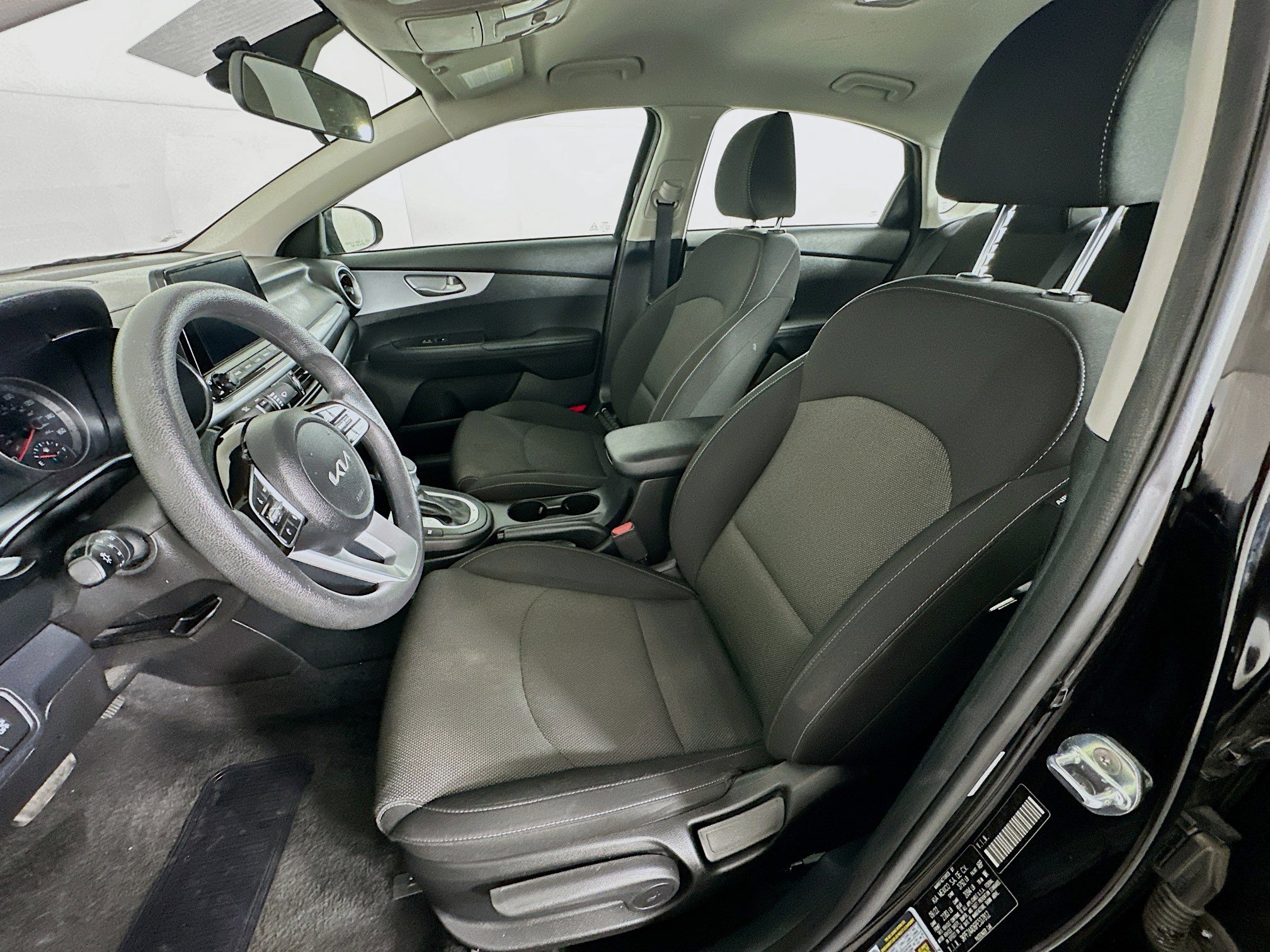 Used 2023 Kia Forte LX image 13