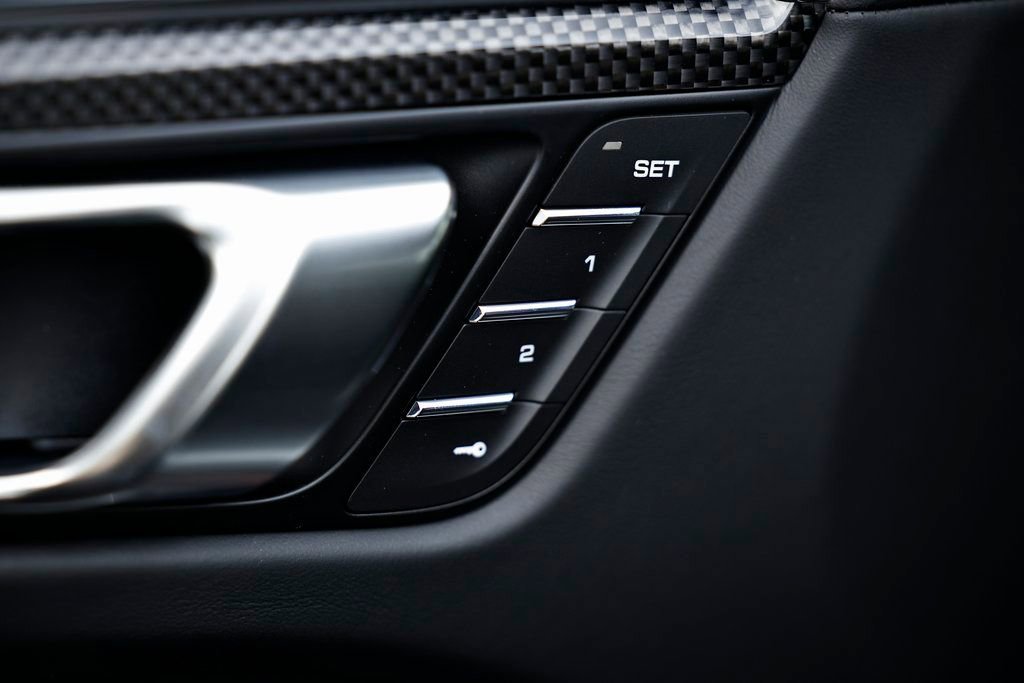 New 2026 Porsche Macan GTS image 20