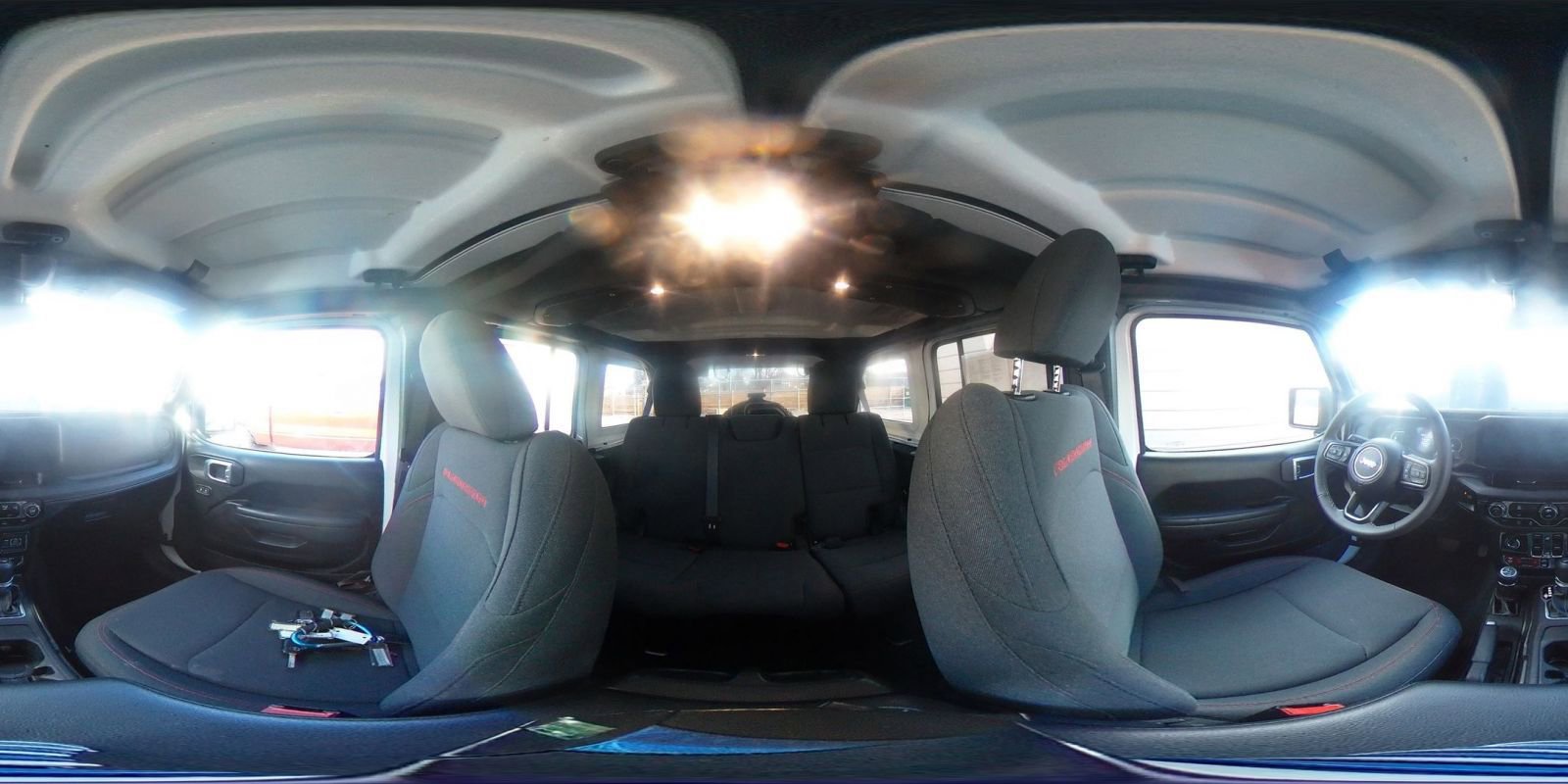 Used 2025 Jeep Wrangler Unlimited Rubicon image 41