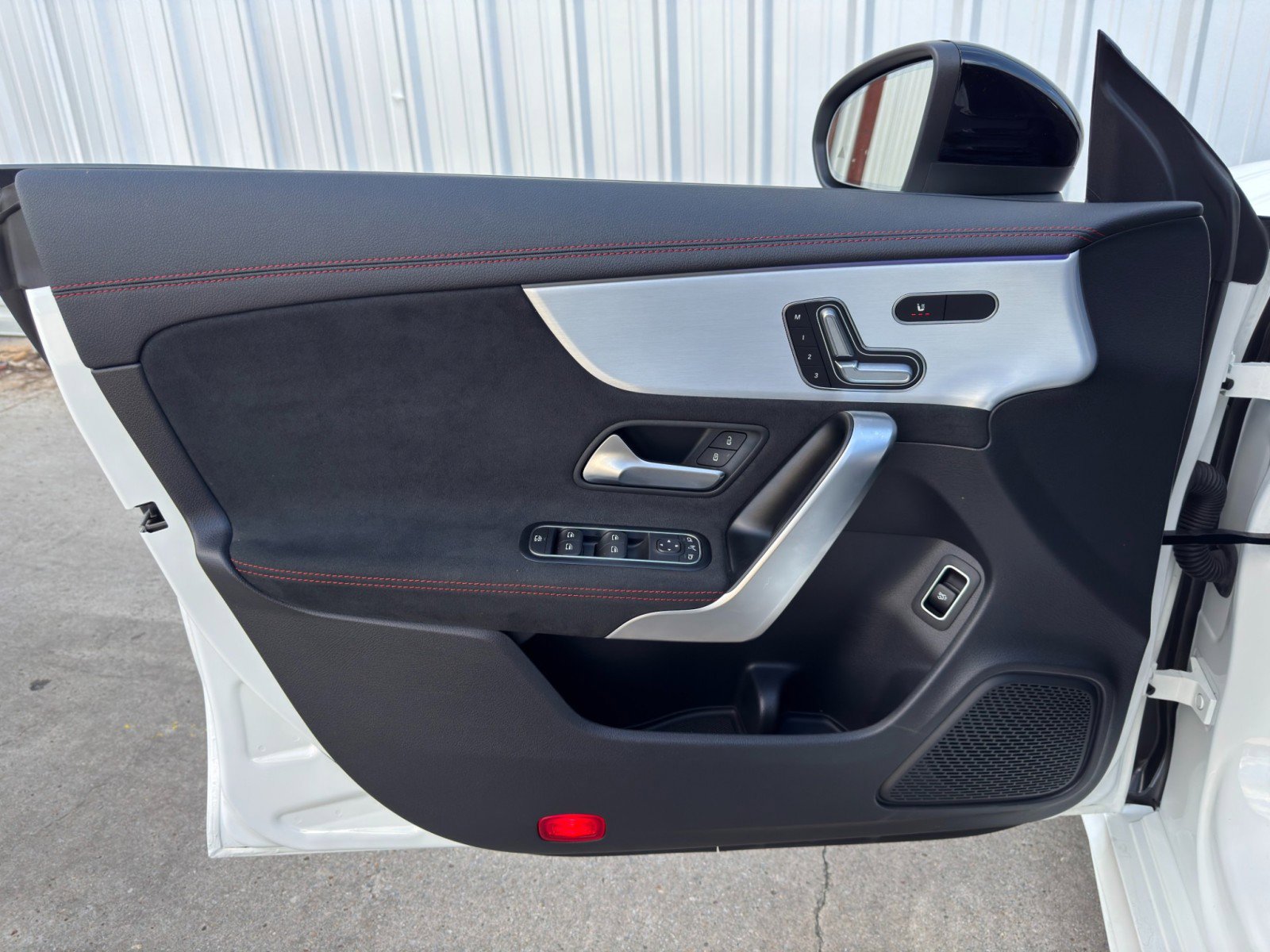 Used 2024 Mercedes-Benz CLA 250 4MATIC image 46