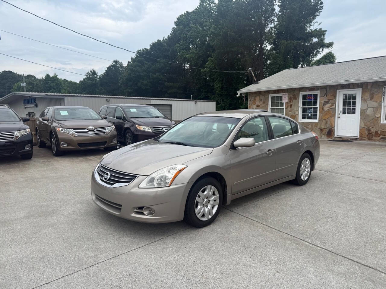 Used 2011 Nissan Altima 2.5 S FWD image 3