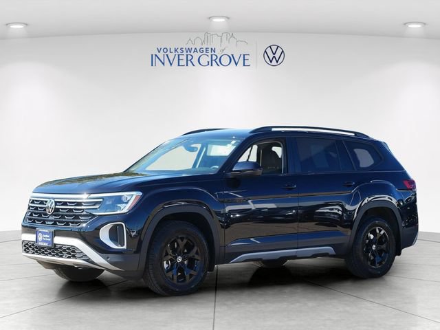 Certified 2026 Volkswagen Atlas Peak Edition AWD/4WD image 3
