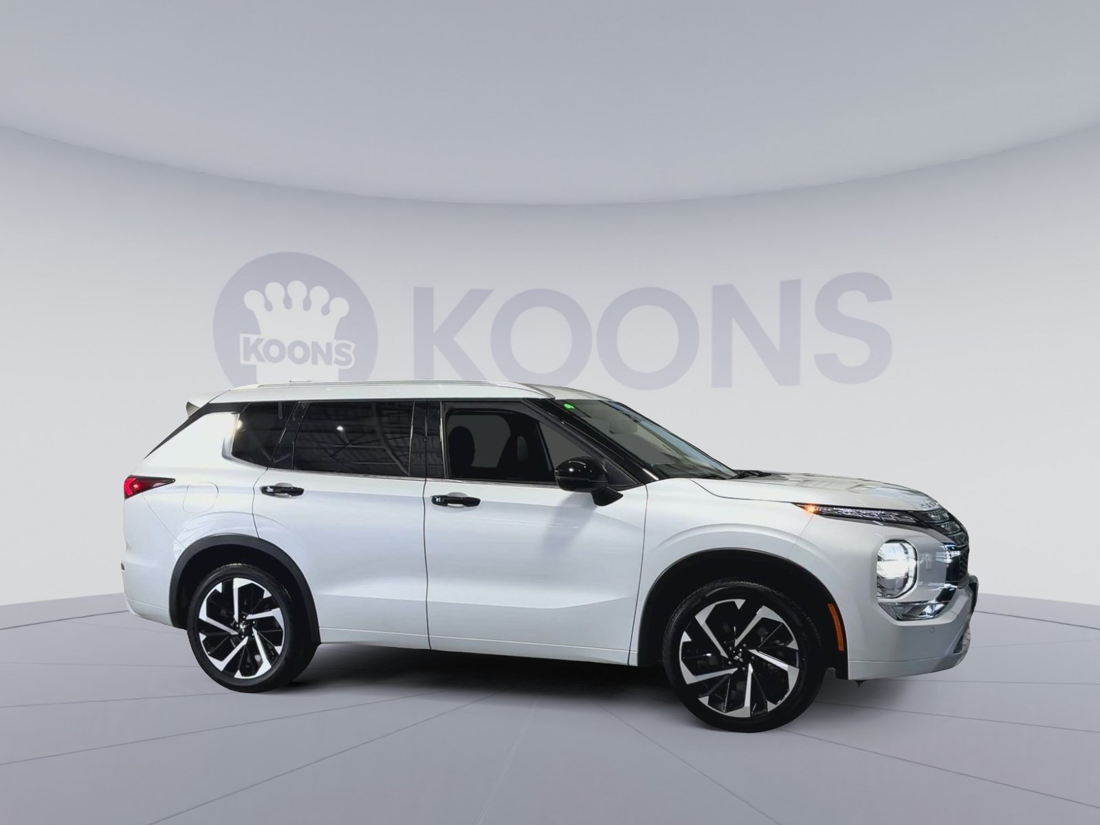 Used 2024 Mitsubishi Outlander SEL AWD/4WD image 12