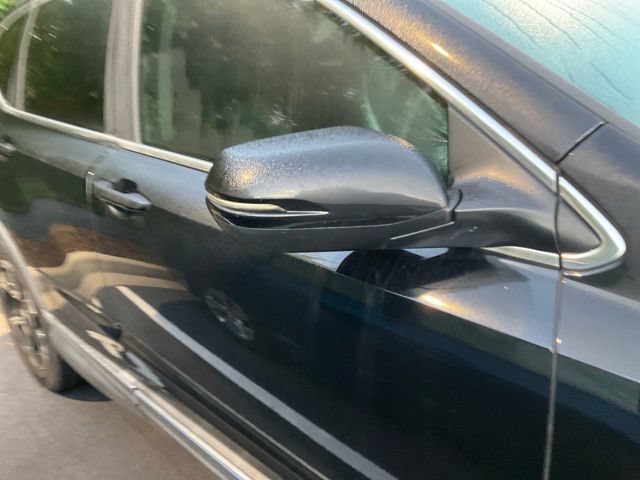 Used 2019 Honda CR-V Touring image 3