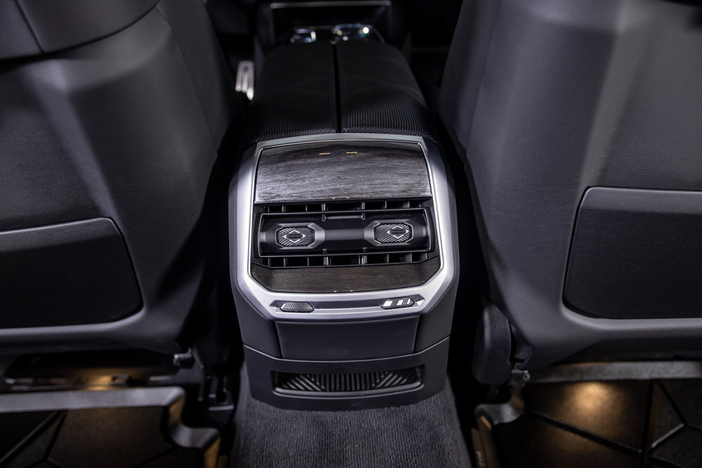 Used 2026 BMW i7 eDrive50 w/ M Sport Package RWD image 27