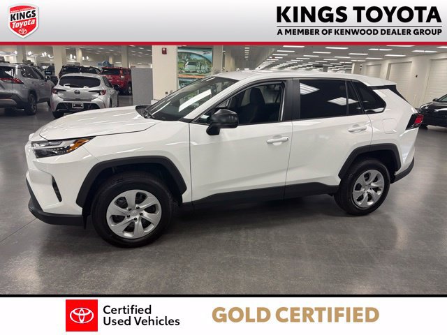 Certified 2025 Toyota RAV4 LE FWD image 5