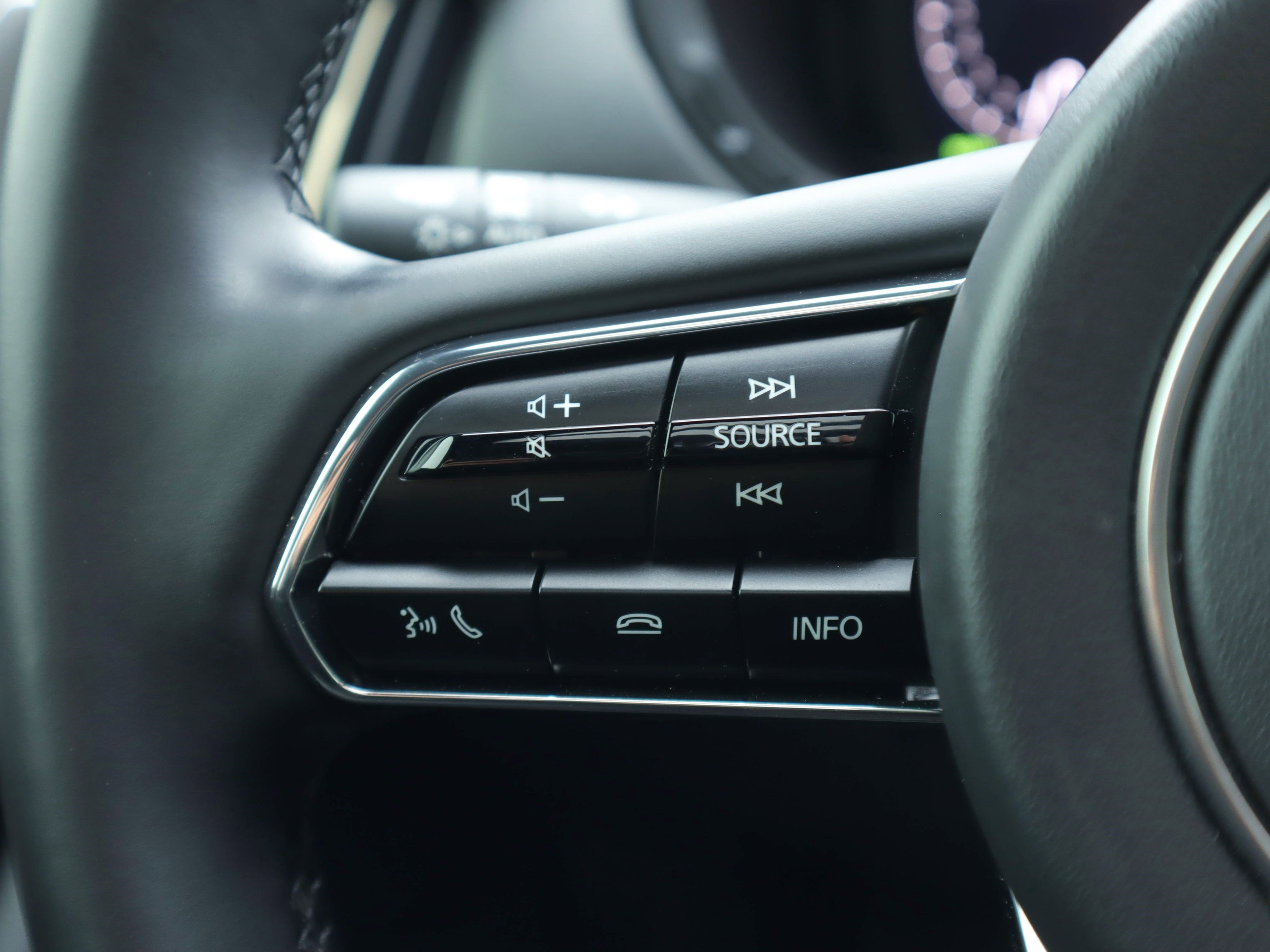 Certified 2025 MAZDA CX-90 3.3 Turbo w/ Premium Plus Pkg image 18