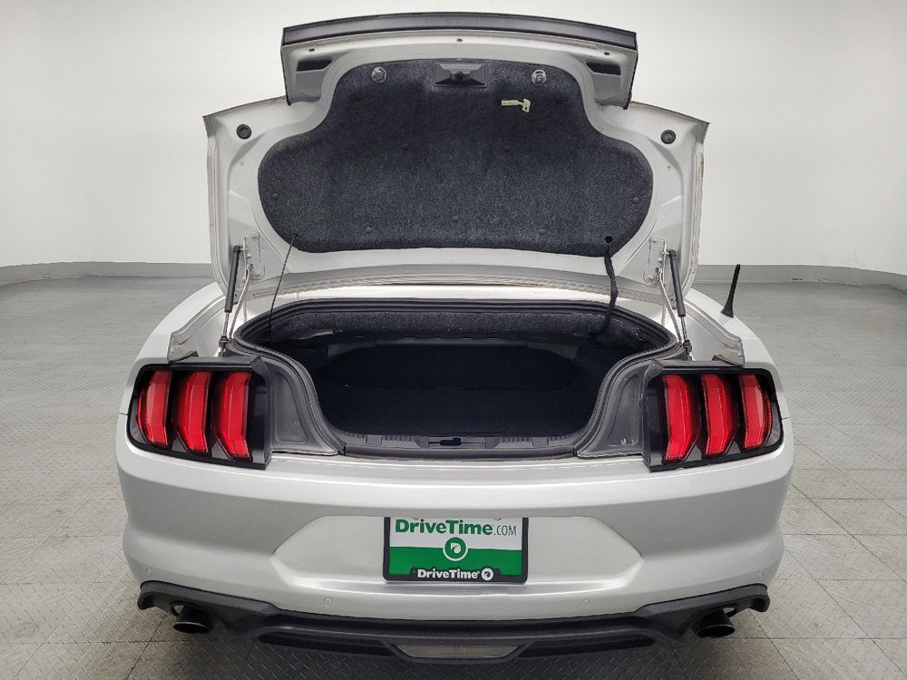 Used 2018 Ford Mustang Premium RWD image 29