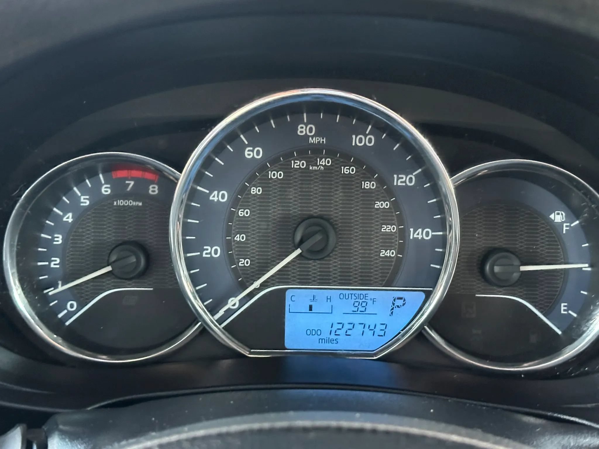 Used 2014 Toyota Corolla LE FWD image 4