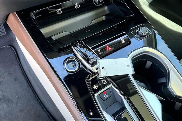 New 2026 Audi A6 Premium Plus AWD/4WD image 10