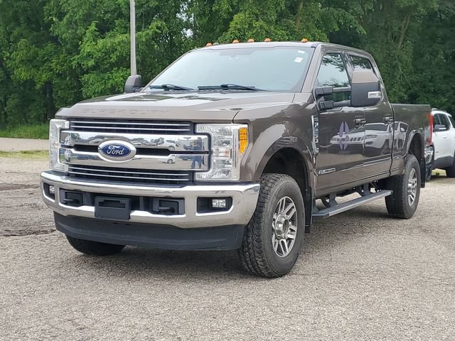 Used 2017 Ford F250 Lariat w/ Lariat Value Package AWD/4WD image 2