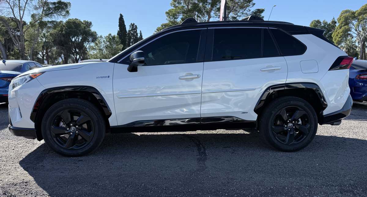 Used 2019 Toyota RAV4 XSE image 9