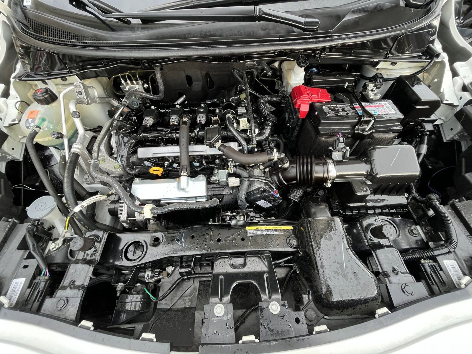 Used 2025 Nissan Versa SV image 32