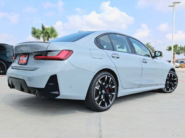 New 2026 BMW 330i xDrive Sedan w/ M Sport Package AWD/4WD image 7