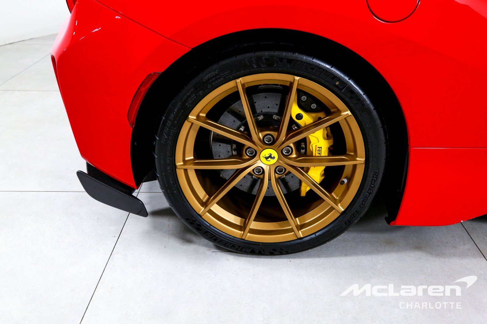 Used 2020 Ferrari 488 Pista Coupe RWD image 29
