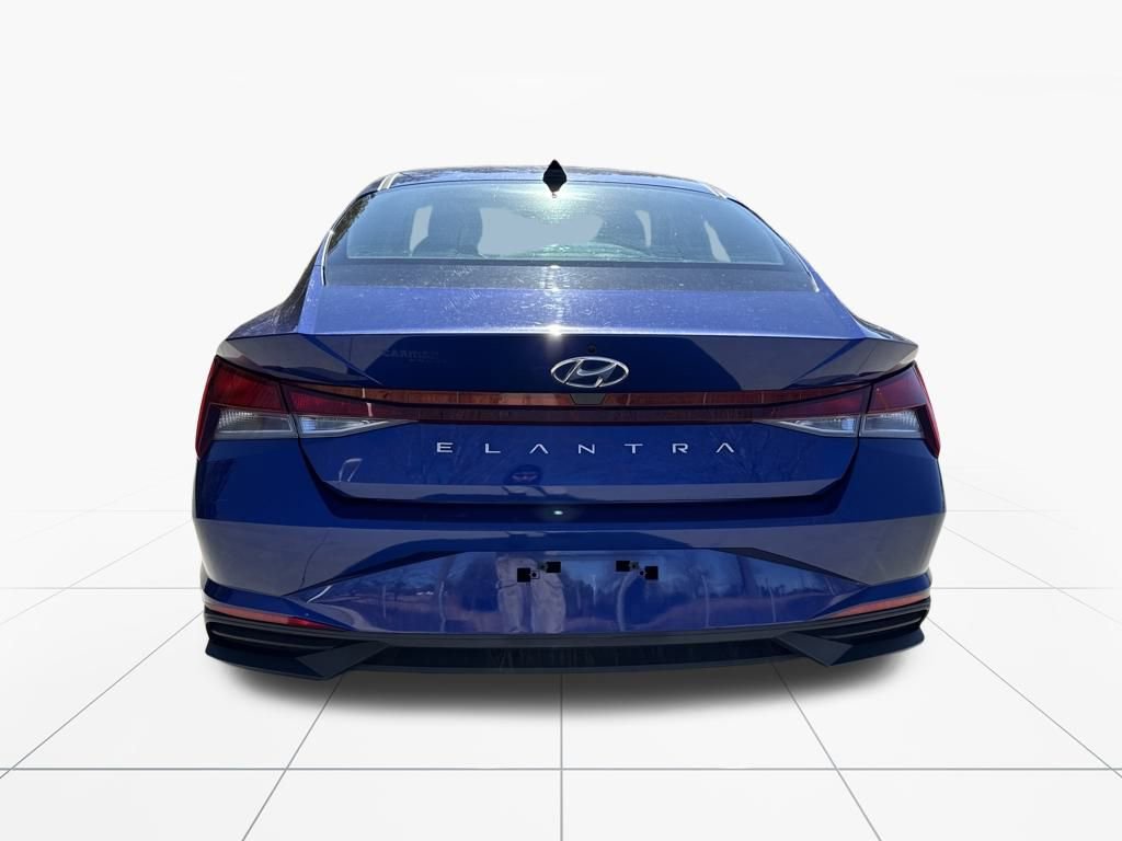 Used 2021 Hyundai Elantra SE image 7