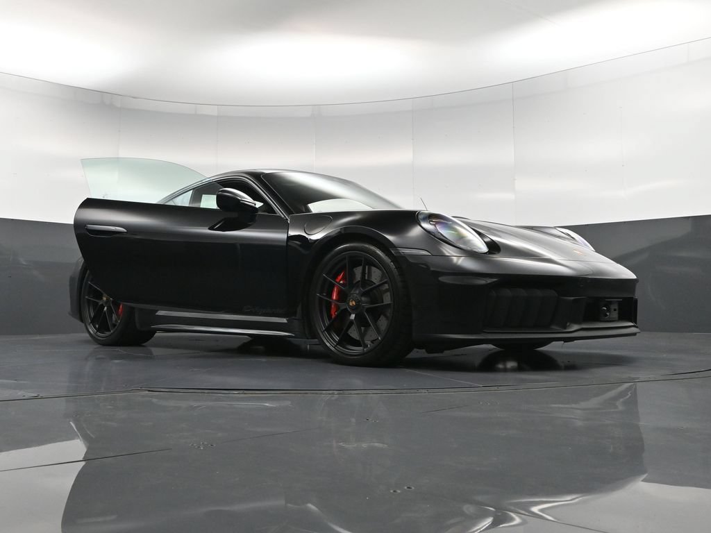 Certified 2026 Porsche 911 Carrera GTS RWD image 35