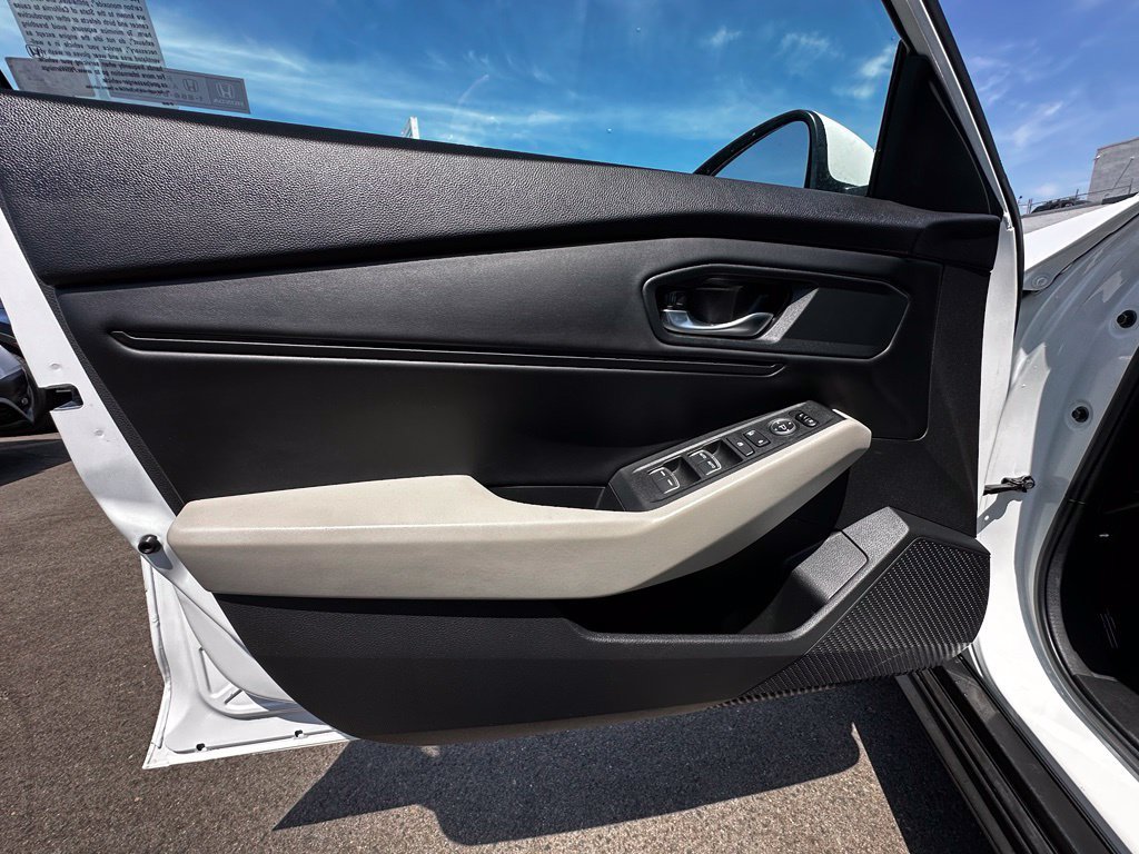 Used 2023 Honda Accord EX image 23