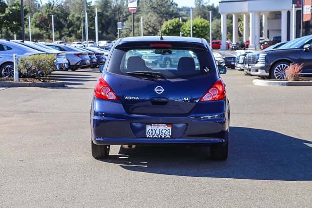 Used 2012 Nissan Versa Hatchback w/ SL Navigation Pkg FWD image 4