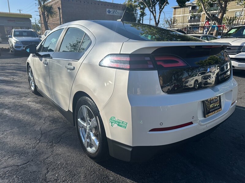 Used 2012 Chevrolet Volt Premium w/ Premium Trim Package FWD image 6