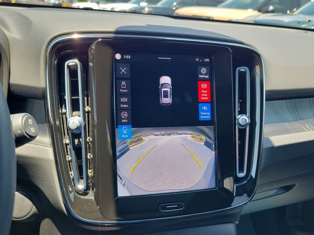Used 2023 Volvo XC40 Recharge Ultimate AWD/4WD image 21