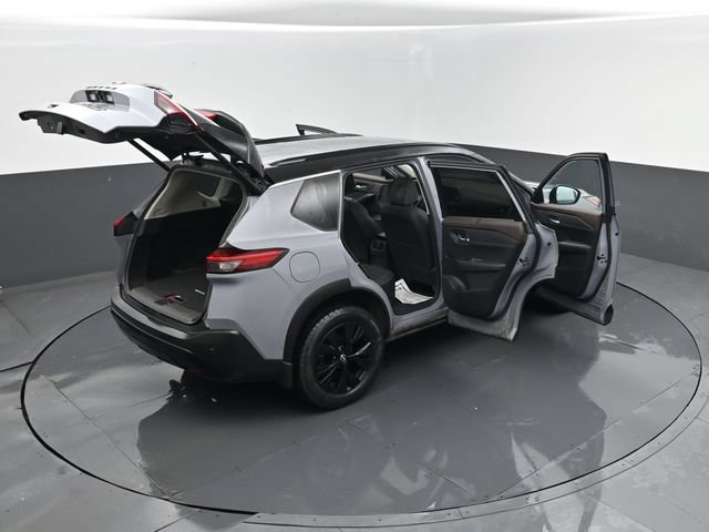Used 2023 Nissan Rogue SV w/ SV Premium Package AWD/4WD image 30
