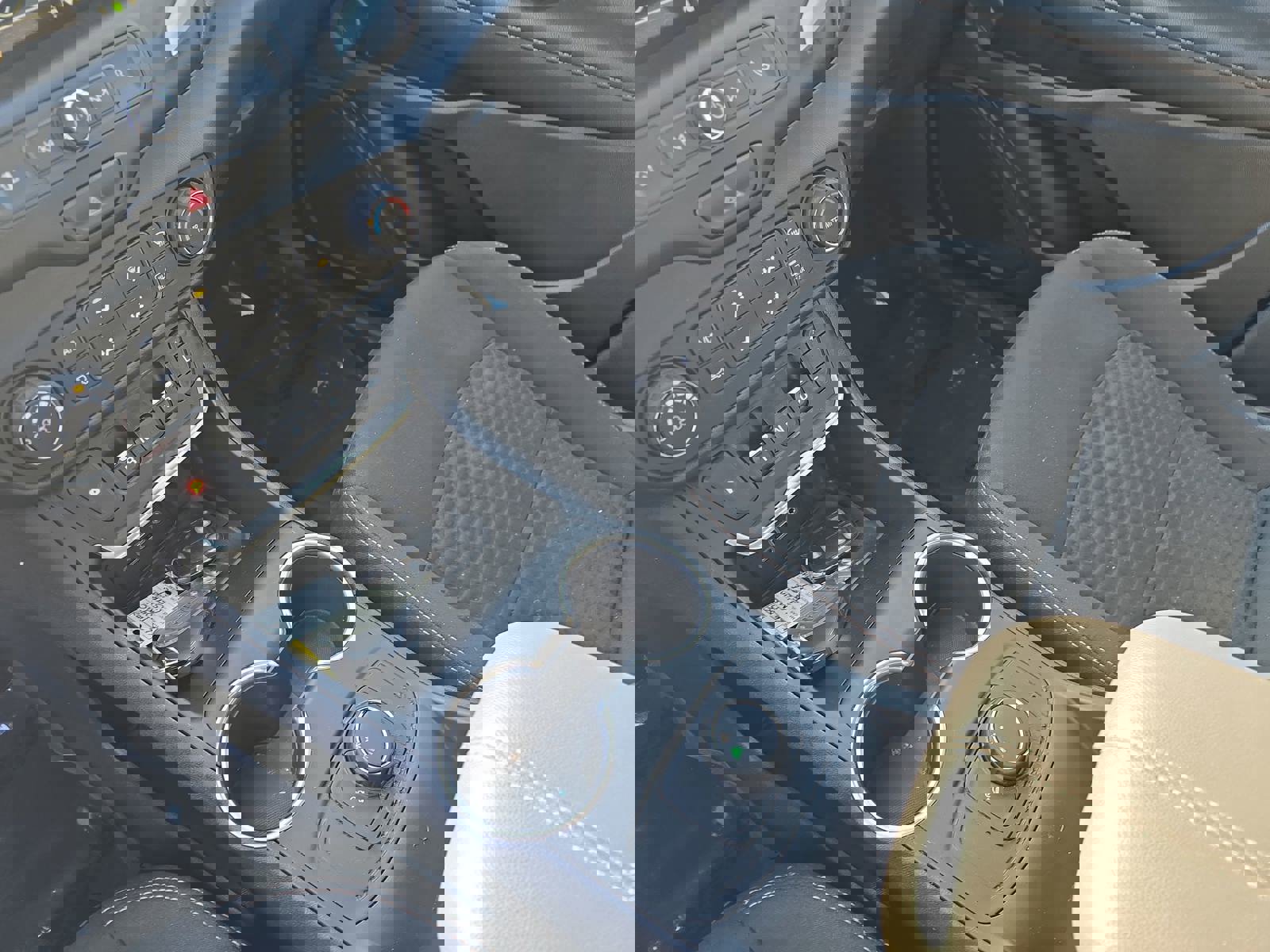 Used 2019 GMC Terrain SLE image 27