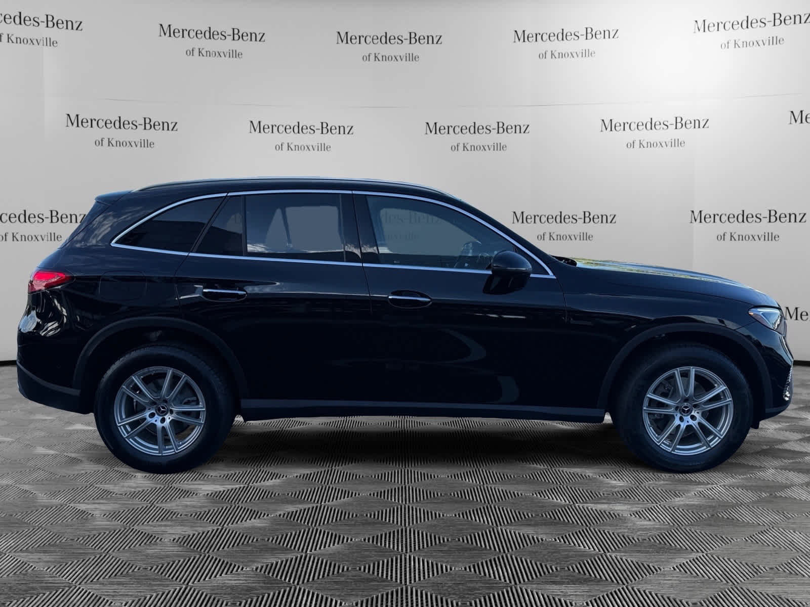 Used 2026 Mercedes-Benz GLC 300 4MATIC image 6