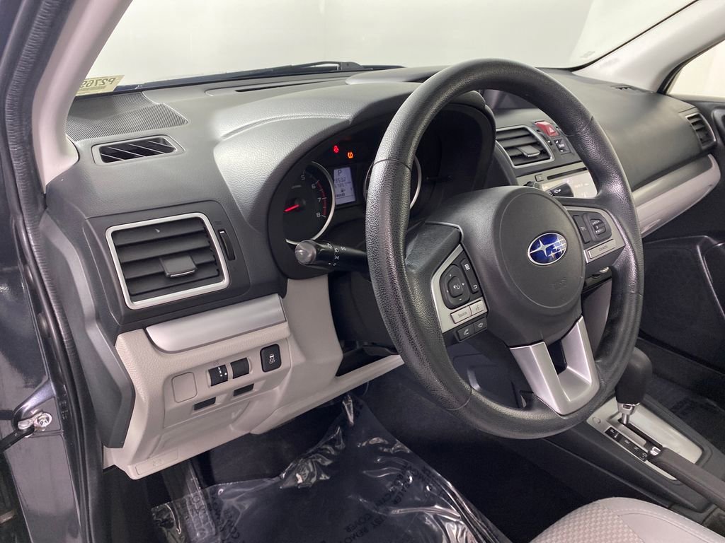 Used 2017 Subaru Forester 2.5i Premium w/ All-Weather Package image 10